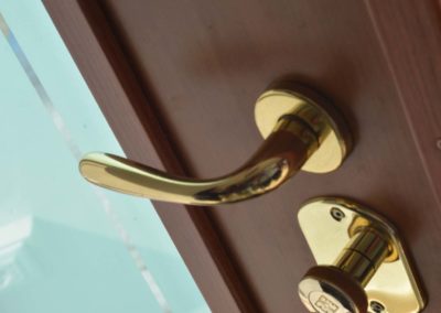 Porta blindata con serratura a cilindro europeo alto livello di sicurezza-parte interna della porta (3)